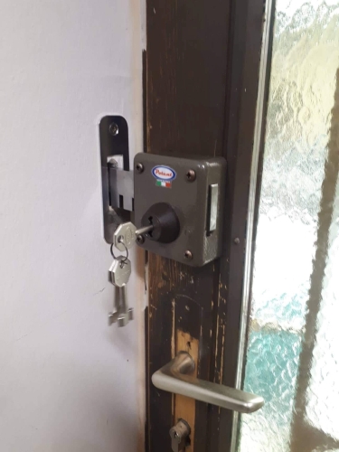 Potent másodzár szerelése, biztonsági megoldások Budapesten